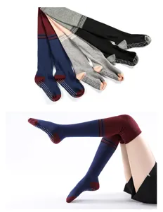 Chaussettes de yoga montantes avec picots antidérapants, chaussettes de sport chaudes.