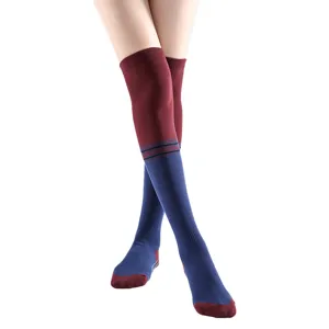 Chaussettes de yoga hautes genoux hiver chaud antidérapantes chaussettes de danse femmes