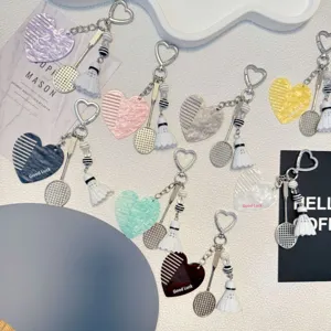 Porte-cles raquette de badminton coeur pendentif sac charme anneau clef details vue