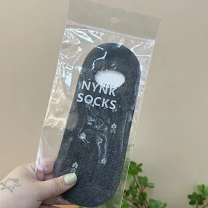 Grey floral mesh boat socks for women, breathable low cut invisible socks in transparent bag.