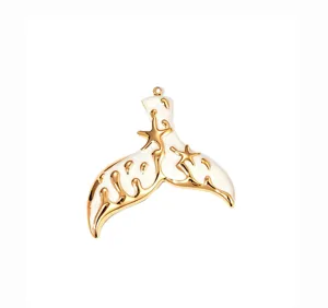 Oceaan stijl walvis staart hanger detail, verguld roestvrij staal met witte emaille voor DIY.