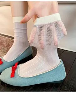 Transparante mesh sokken tot halverwege de kuit voor dames, ademende zomermode in balletcore-stijl.