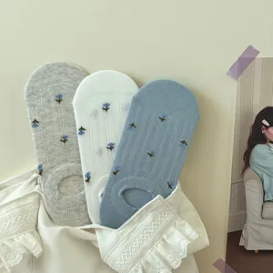 Korean style floral invisible boat socks for women, thin breathable shallow mouth design.