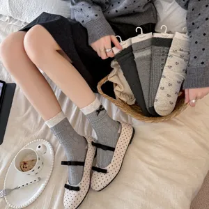 Women autumn winter gray floral mid-tube socks cute sweet style casual cotton socks