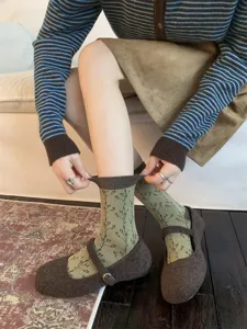 Koreaanse vintage stijl groene botanische print halverwege kuit sokken voor dames herfst.