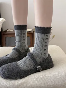 Retro gray floral mid-calf cotton socks for women, cozy autumn winter sweet style cute hosiery.