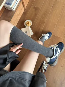 Chaussettes hautes femme compression automne hiver couleur unie bas longs elegants mode
