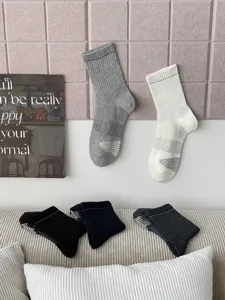 Herren Freizeit Mittelsocken Baumwolle mit Sohlenpolsterung, einfarbig, bequem für den Alltag.