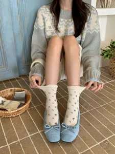 Japanese vintage style floral ruffle mid-calf socks for women, cozy cotton daily wear.