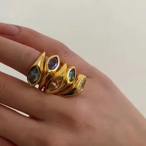 Bague Chevalière en Acier Titane Plaqué Or 18K avec Zirconia Marquise Pour Femme Bague Ornée de Zirconia Marquise
