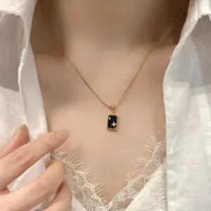 Collier pendentif en pierre naturelle carrée tarot en acier titane pour femmes chaîne de clavicule