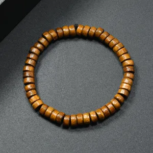 Detailed view of retro wooden bead bracelet, vintage ethnic style circular wooden bracelet for daily.