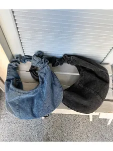 Casual denim shoulder bag for women, large capacity pleated hobo crossbody bag daily use.