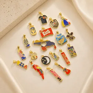 Pendentifs en émail plaqué or carte mignonne guitare accessoires de fabrication bijou
