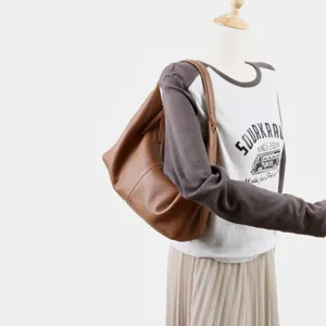 Sac à épaule en cuir de vache souple marron grande capacité sac besace fourre-tout.