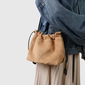 Sac seau femme en suède matelassé avec cordon de serrage élégante bandoulière sac