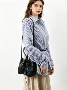 Petite sac seau perforé en cuir noir élégant sac à bandoulière décontracté principal