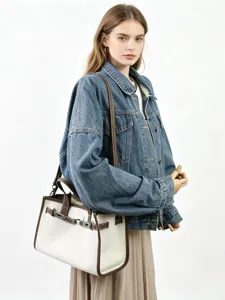 Sac cabas en toile et cuir d'été, grand sac à main fourre-tout pour femme élégante.