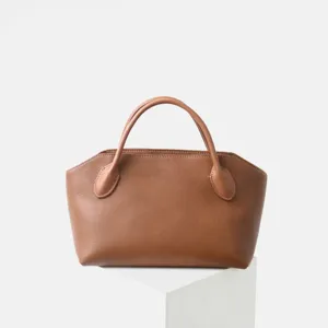 Sac cabas en cuir marron pour femme, sac à main de luxe minimaliste pour le travail.