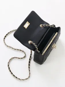 Sac bandoulière en cuir matelassé noir sac à rabat classique sac à main élégant pour femme.
