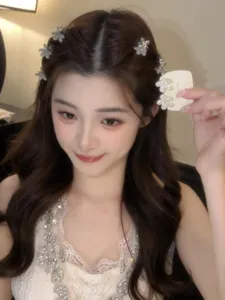 Koreanische Strass Blumen Haarnadeln Set, elegante glitzernde Haarspangen für Frauen.