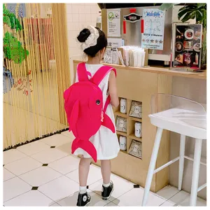 Süßer rosa Haifisch Rucksack für Kinder, großer Wal Schultaschen und modischer Freizeit-Tagesrucksack.