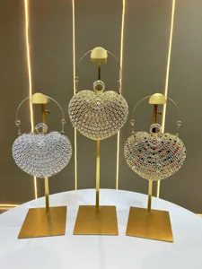 Elegante borsa da sera a forma di cuore con strass pochette di cristallo brillante per festa.