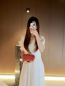 Exquisite red rhinestone evening clutch bag for women, sparkling diamond banquet dress bag.