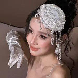 Coiffe de mariée exquise en perles faites à la main avec franges pour robe de mariée.