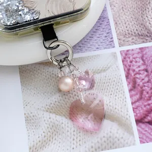 Détail pendentif perle cristal cœur rose pour téléphone sac porte-clés esthétique chic