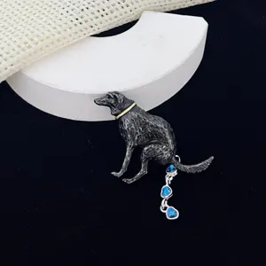 Funny Dog Pooping Brooch Antique Silver Zinc Alloy Blue Rhinestone Heart Tassel Pin Creative Animals Individual Jewelry Gifts Men Women