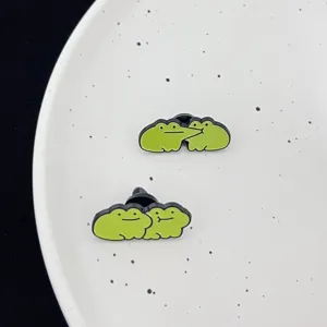 Cute frog couple brooch enamel pin cartoon sweet accessory fashion apparel animal lapel pin.
