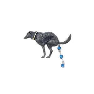 Creative funny dog pooping brooch with blue heart rhinestone tassel clothing accessory