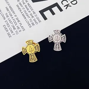 Vintage Four Saints Cross Brooch Holy Spirit Dove Relief Zinc Alloy Metal Badge For Clothing Gold Silver Retro Pin Jewelry