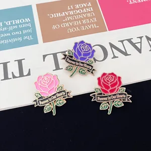 Metalen roos geëmailleerde broche set met banner, leuke esthetische kleding reversspeld.