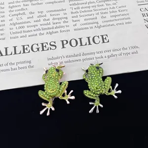 Exquisite rhinestone frog brooch alloy fashion animal pin sparkling green crystal jewelry