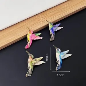 Colorful hummingbird enamel brooch alloy animal pin cute clothing badge fashion accessories