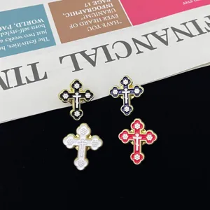Cross brooch pin metal badge fashion clothing accessories retro lapel pin wholesale