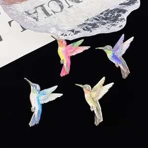 Hummingbird Brooch Zinc Alloy Enamel Bird Badge Elegant Vintage Clothes Pin Fashion Jewelry For Women Men
