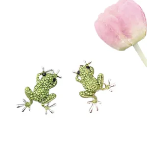 Cute rhinestone frog brooch sparkling crystal animal alloy pins fashion jewelry accessory