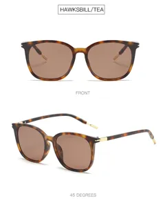 Schicke runde Sonnenbrille für Damen mit modischem Schildpatt-Gestell und UV-Schutz.