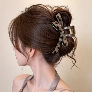 Pinza para el Cabello con Lazo Estampado de Leopardo Acetato Elegante Accesorio para Mujeres Peinado Diario