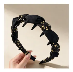 Diadema floral para mujer, elegante cinta negra para el pelo con dientes antideslizantes, detalle.