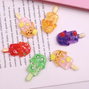 Harz schmelzende Frucht Popsicle Charms, süße Erdbeere Orange Kiwi DIY Zubehör Detailansicht.