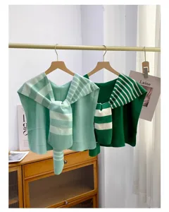 Green striped knitted shawl fake collar for women, stylish office shoulder wrap and scarf.