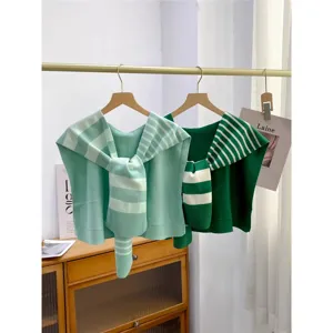 Green striped knitted shawl sweater wrap stylish fake collar scarf for women daily wear.
