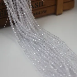 Brins de perles en cristal blanc facetté pour la fabrication de bijoux bracelet DIY.