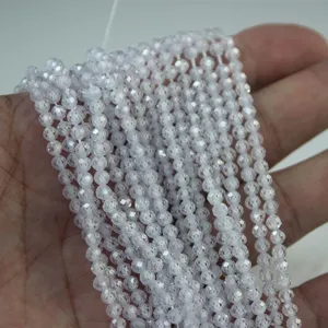 Brins de perles en vrac facettées blanches pour bijoux DIY, accessoires de perles étincelantes.