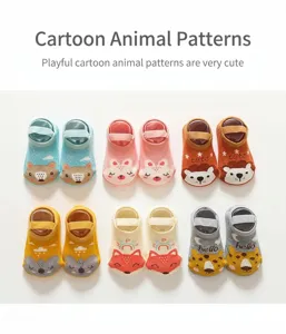 Leuke cartoon dier baby peuter sokken met antislip ontwerp, zacht ademend katoen materiaal.