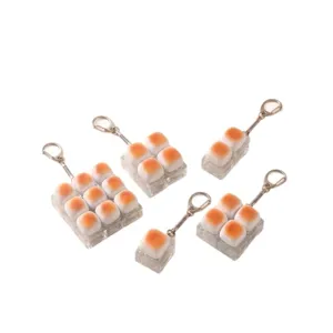 Niedlicher Karamellbrot Fidget Schlüsselanhänger Set, Stressabbau Bubble Anhänger Tasche.